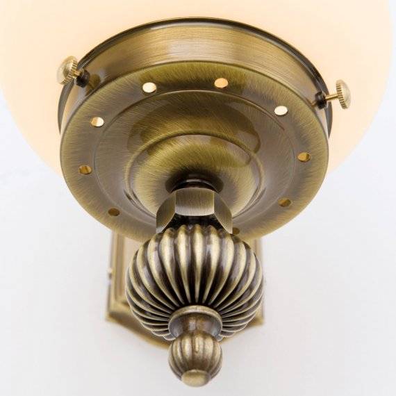 Jugendstil-Wandlampe in zwei Ausrichtungen